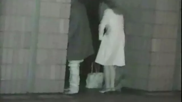Deux grosses femmes blanches baisent de grosses film x en streaming en francais bites noires